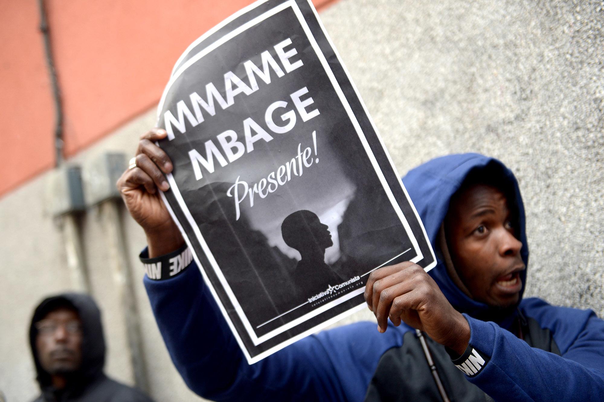 180316 Concentración Mame Mbaye 02